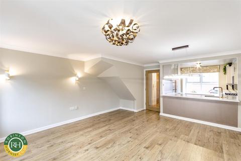 20 Birch Close, Sprotbrough, Doncaster, DN5 7JY