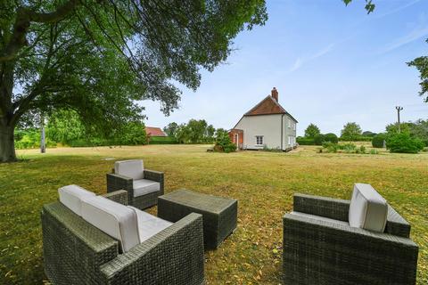 4 bedroom detached house for sale, Ardleigh Road, Little Bromley, Manningtree