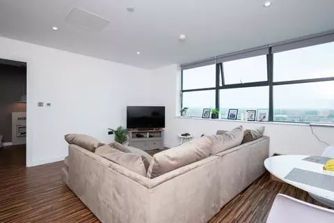 1 bedroom flat for sale - Photo 4