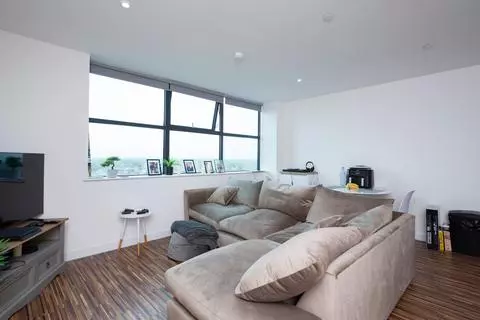 1 bedroom flat for sale - Photo 6