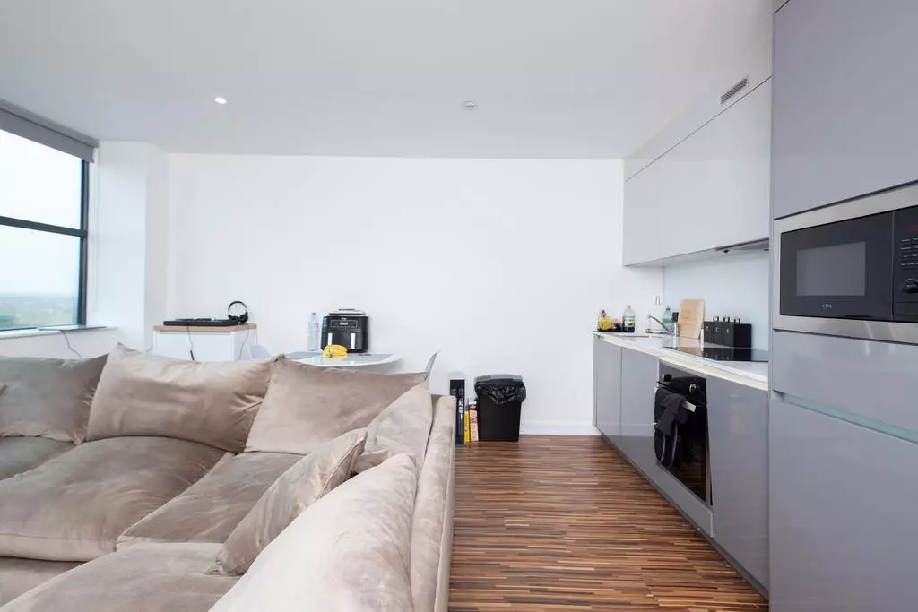 1 bedroom flat for sale - Photo 9