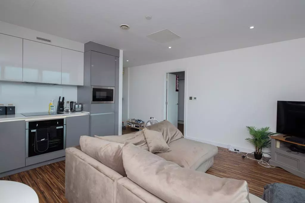 1 bedroom flat for sale - Photo 20
