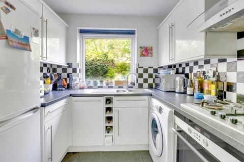 2 bedroom apartment to rent, Lofting Road, London, N1