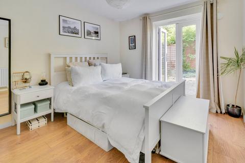 2 bedroom apartment to rent, Lofting Road, London, N1