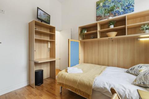 undefined, West Cromwell Road, Earls Court, SW5