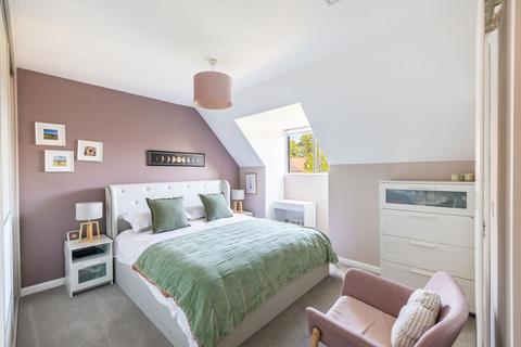 30 Cane Hill Drive, Coulsdon, CR5 3FR
