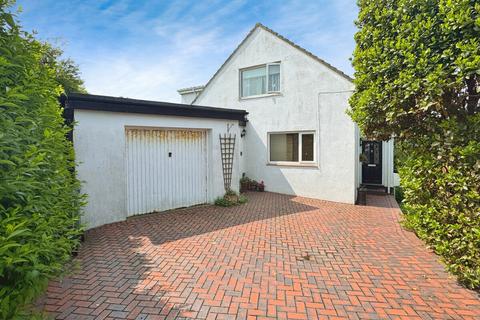 4 bedroom detached house for sale, Bryn Erw Road, Holyhead, LL65