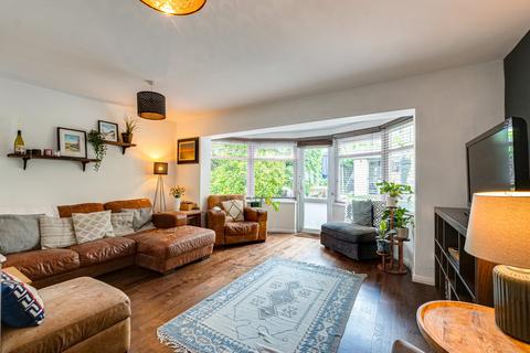 3 bedroom detached house for sale, London Road, Leigh-on-sea, SS9