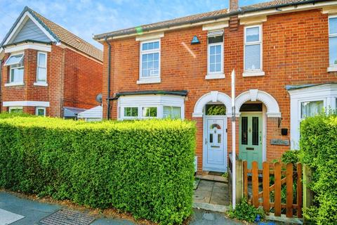 3 bedroom semi-detached house for sale, Winchester Road, Southampton SO16