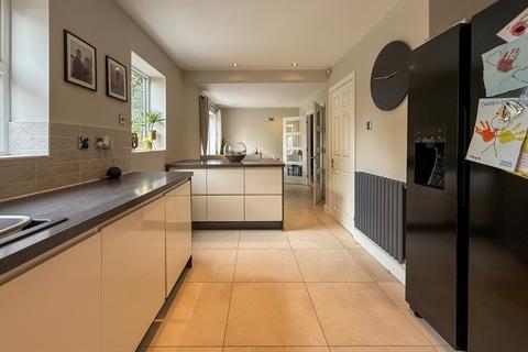 4 bedroom detached house for sale, Gover Road, Bristol BS15