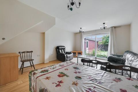 24 Cobb Close, Coventry, CV2 4GF