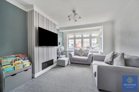 9 Ferndale Road, Romford, RM5 3ER