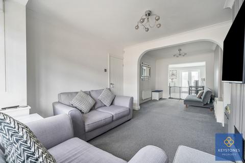 9 Ferndale Road, Romford, RM5 3ER