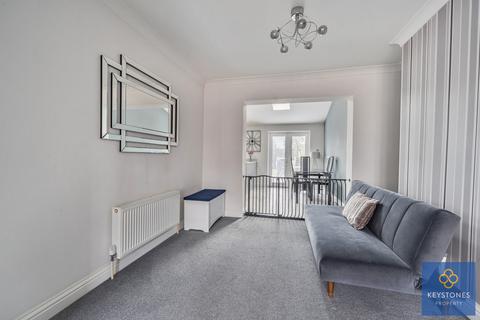 9 Ferndale Road, Romford, RM5 3ER