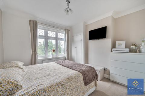 9 Ferndale Road, Romford, RM5 3ER