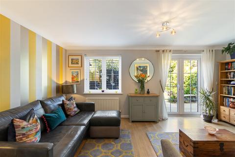 undefined, Trafalgar Rise, Clanfield, Hampshire