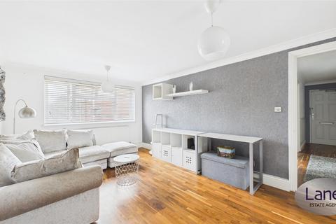 130 Juniper Close, Broxbourne, EN10 6HR