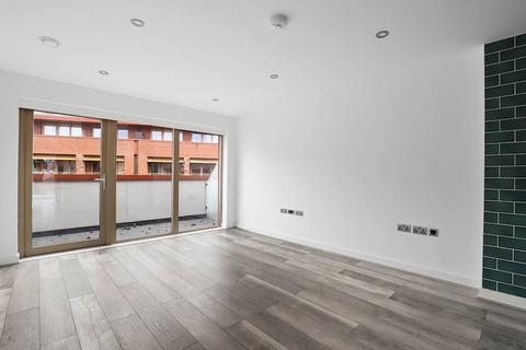 2 bedroom flat for sale, Ossory Road, London SE1