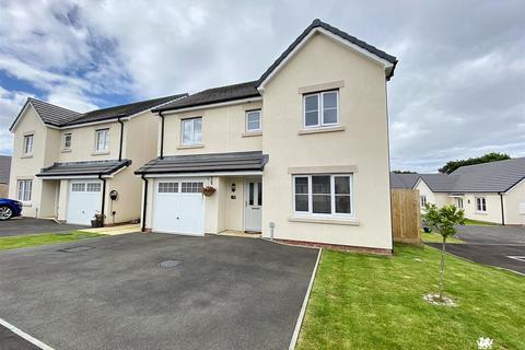 4 bedroom detached house for sale, Gerddi Lingfield, Whitland