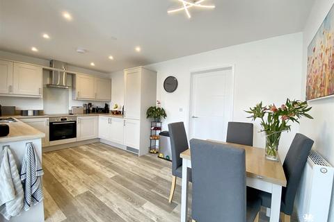 4 bedroom detached house for sale, Gerddi Lingfield, Whitland