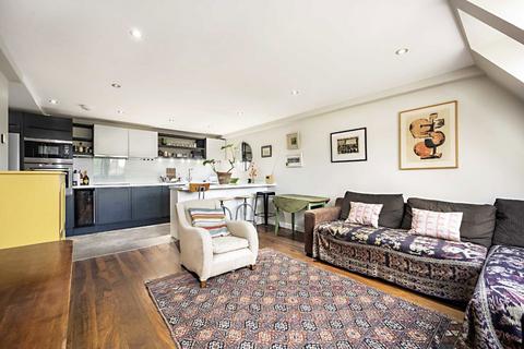 2 bedroom flat for sale, Highgate Road, London NW5