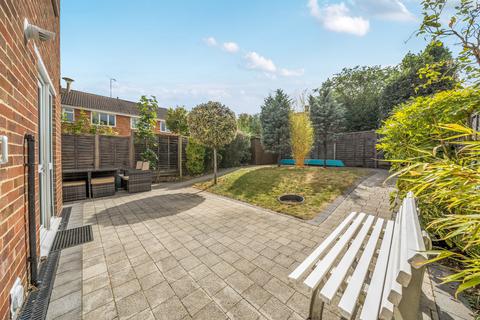 3 bedroom semi-detached house for sale, Milton Road, Addlestone, KT15