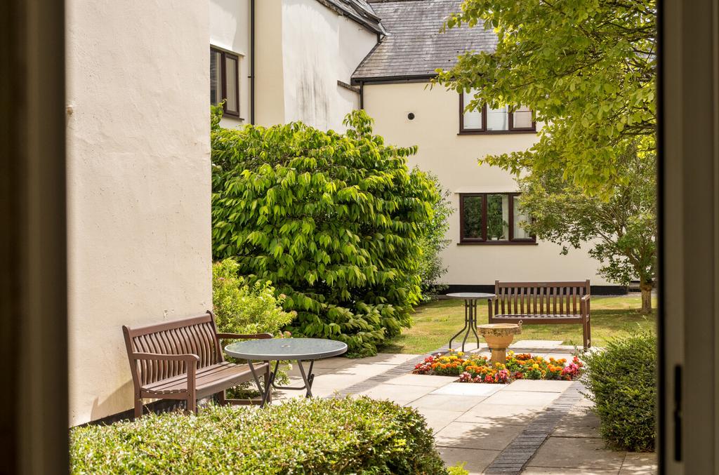 1316292-26-685d3e...