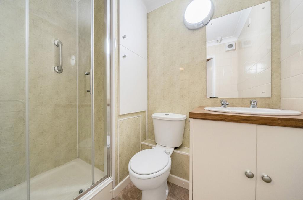 1316292-27-685d3e...