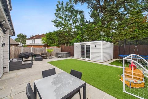 4 bedroom detached house for sale, Dorset Avenue, Chelmsford, Essex, CM2