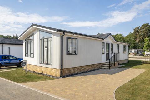 2 bedroom park home for sale, Thetford, Norfolk, IP24