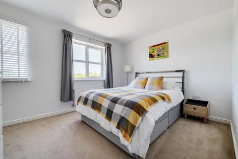3 bedroom end of terrace house for sale, Hayes Drive, Three Mile Cross RG7
