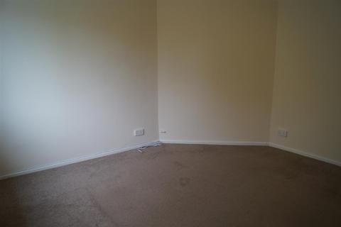 2 bedroom house share to rent, 17 Howard Close, CB5