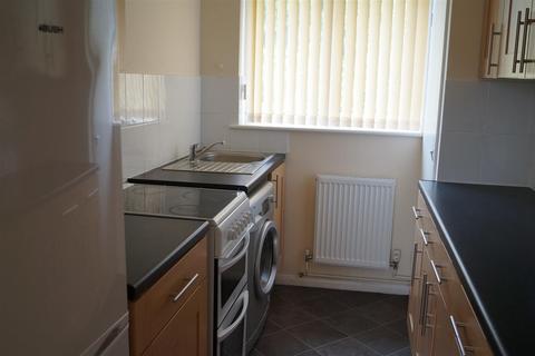 2 bedroom house share to rent, 17 Howard Close, CB5