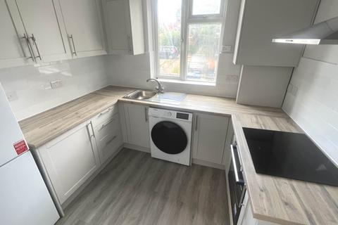 1 bedroom in a house share to rent, High Street, Rushden