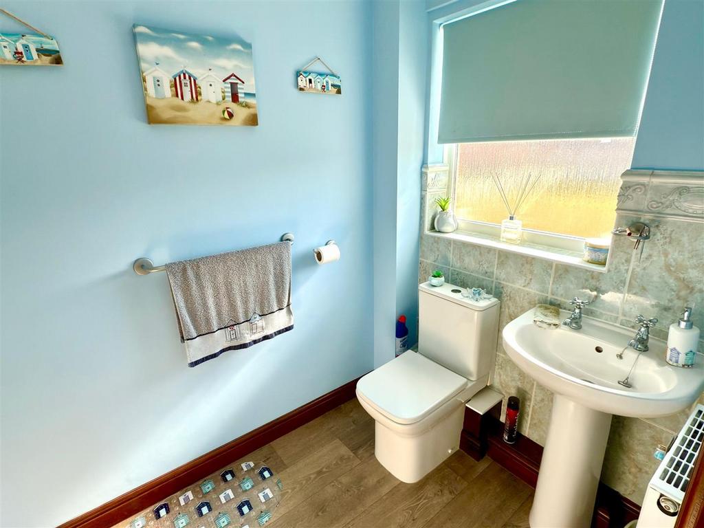 EN SUITE.jpg