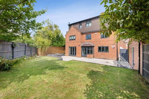 undefined, Hares Run, Kettering NN14