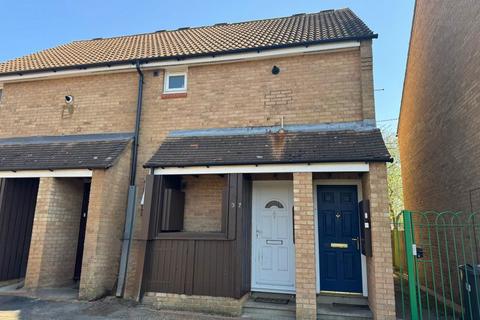 Studio to rent, Kilham, Orton Goldhay, Peterborough, PE2 5SU