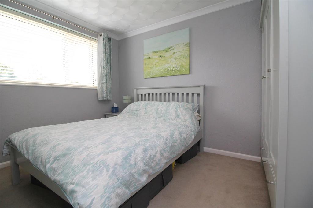 Bedroom 2.JPG
