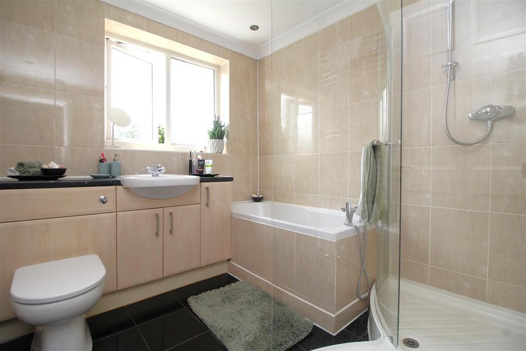 Bathroom.JPG
