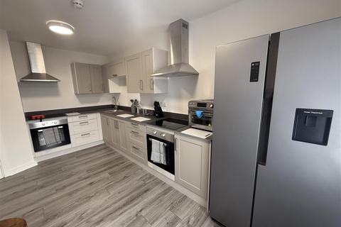 1 bedroom in a house share to rent, Seaview Road, Wallasey, CH45