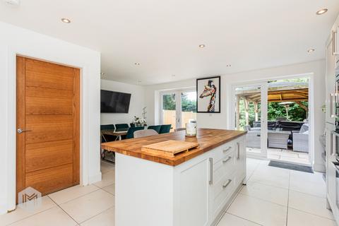 15a Bailey Lane, Bolton, BL2 5EN