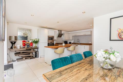 15a Bailey Lane, Bolton, BL2 5EN