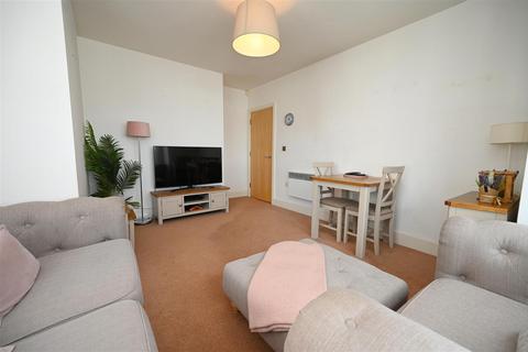 2 bedroom apartment for sale, High Street, Birmingham B17