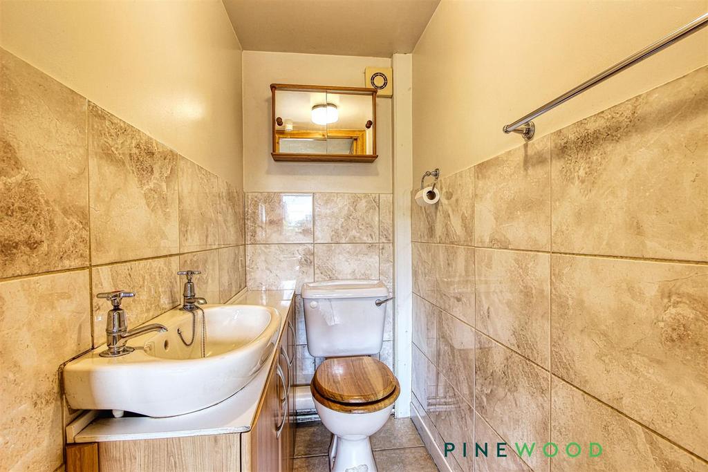 Ground floor wc