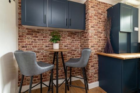 2 bedroom apartment for sale, Conway Road, Carlton, Nottingham