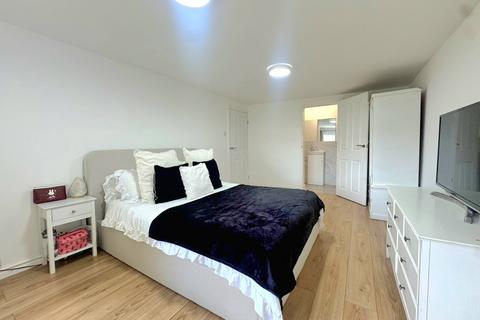 4 bedroom bungalow for sale, Westfield Avenue, Woking, Surrey, GU22