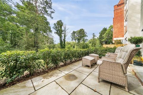 2 bedroom apartment for sale, Jubilee Gardens, Oatlands Drive, Weybridge, KT13