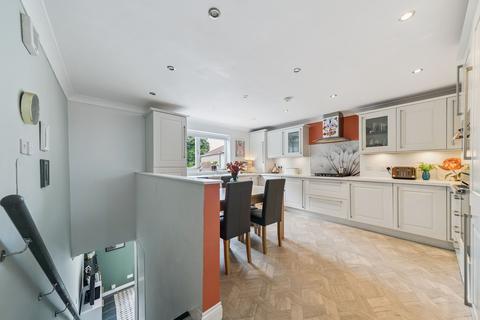 2 bedroom terraced house for sale, The Oval, Clarkston, G76