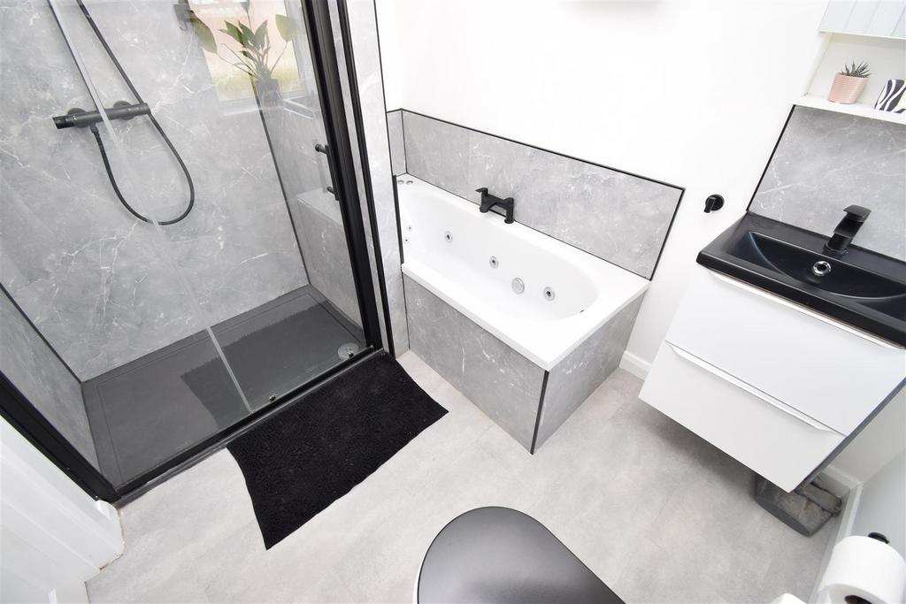 En suite bathroom