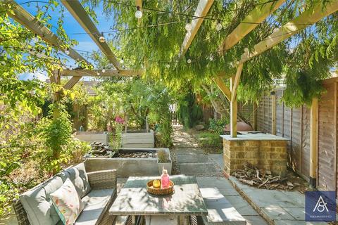 4 Bridgewater Road, Brackley, NN13 6BZ